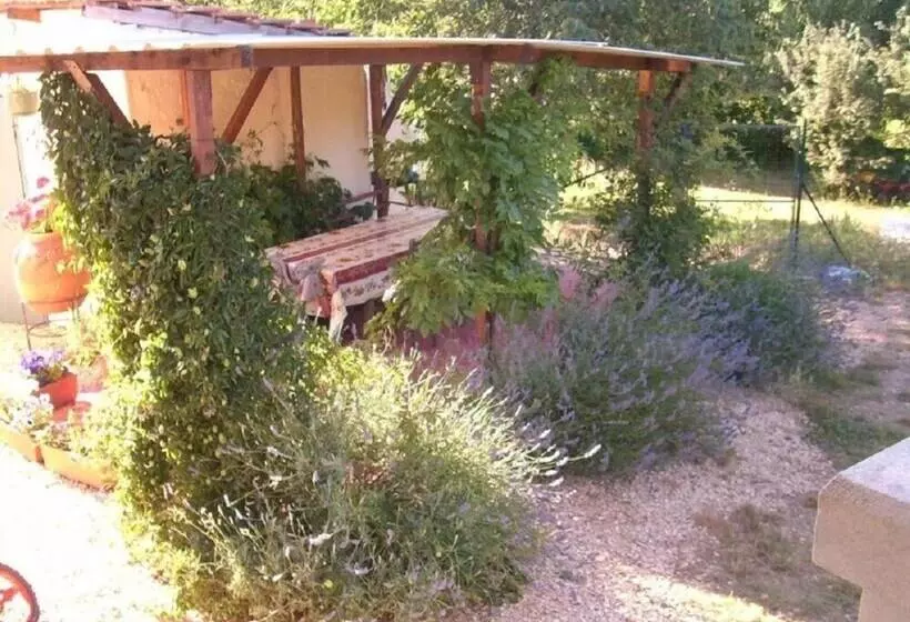 ベッドアンドブレックファースト Les Jardins D Avène