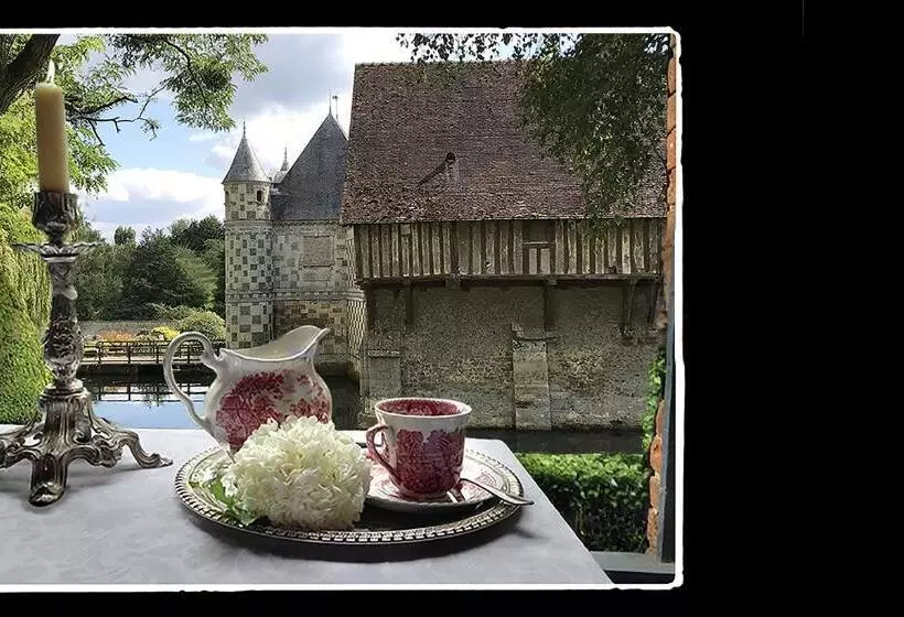 Aamiaismajoitus (B&B) Manoir De Livet