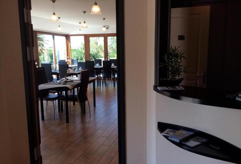 酒店 Domaine De La Barbinais