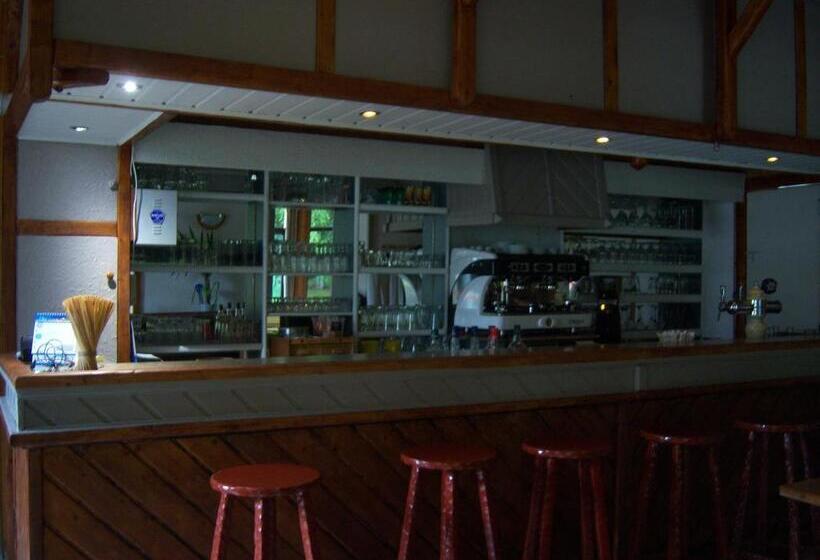 Отель Edelweiss