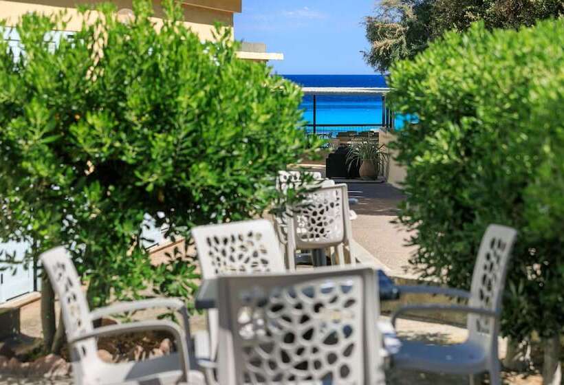 هتل Joseph Charles