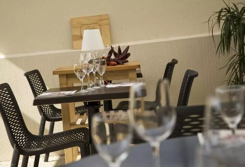 ホテル Le Quarré Hôtel Bistrot