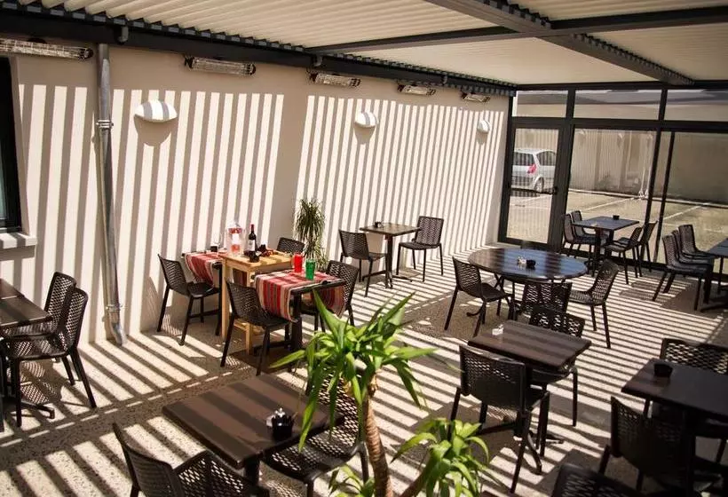ホテル Le Quarré Hôtel Bistrot