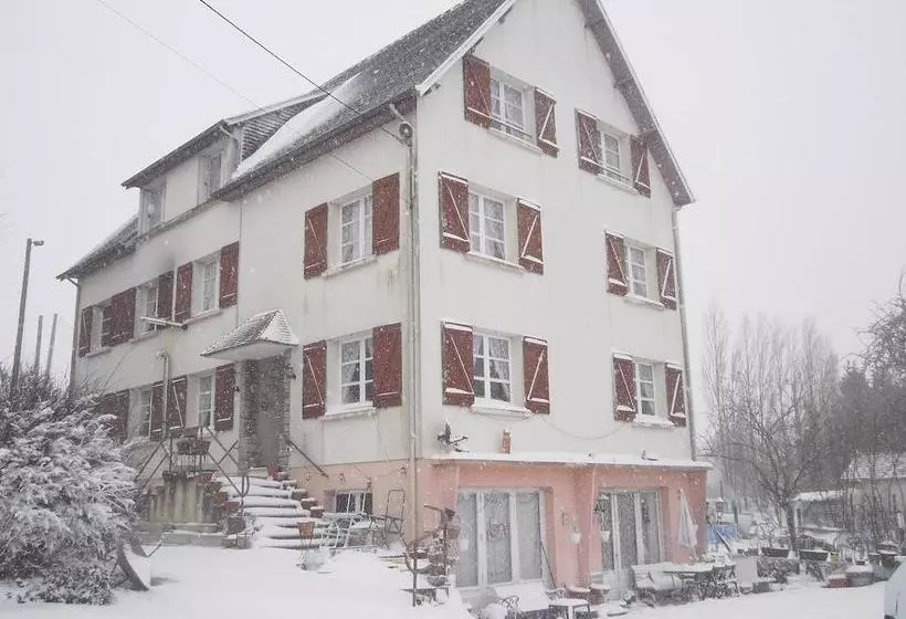 Lenard Charles Bed & Breakfast