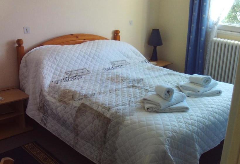 Lenard Charles Bed & Breakfast