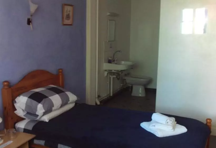 Lenard Charles Bed & Breakfast