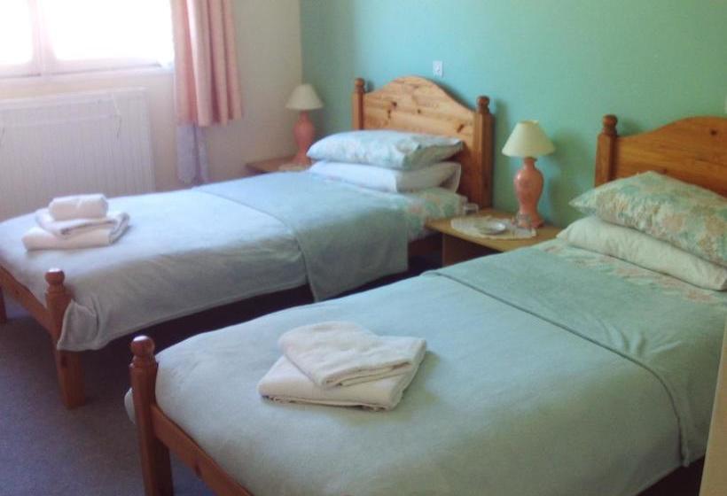 Lenard Charles Bed & Breakfast