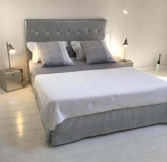 تختخواب و صبحانه Aux Anges Gardiens