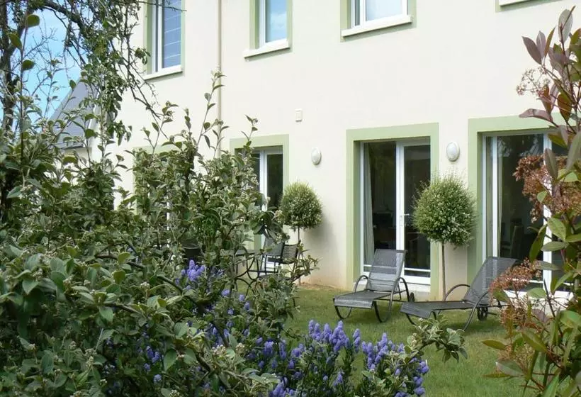 تختخواب و صبحانه Chambres D'hotes La Raspeliere