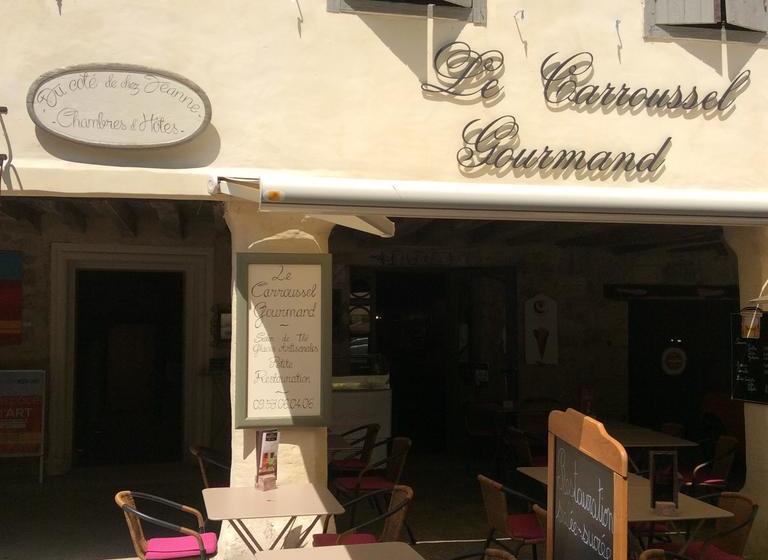 مبيت وإفطار Du Côté De Chez Jeanne