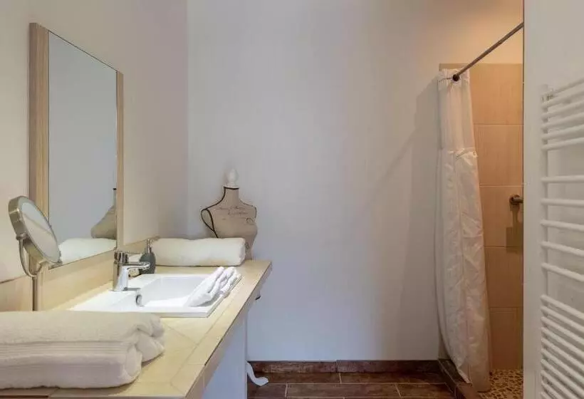 Aamiaismajoitus (B&B) L Ilot Vignes
