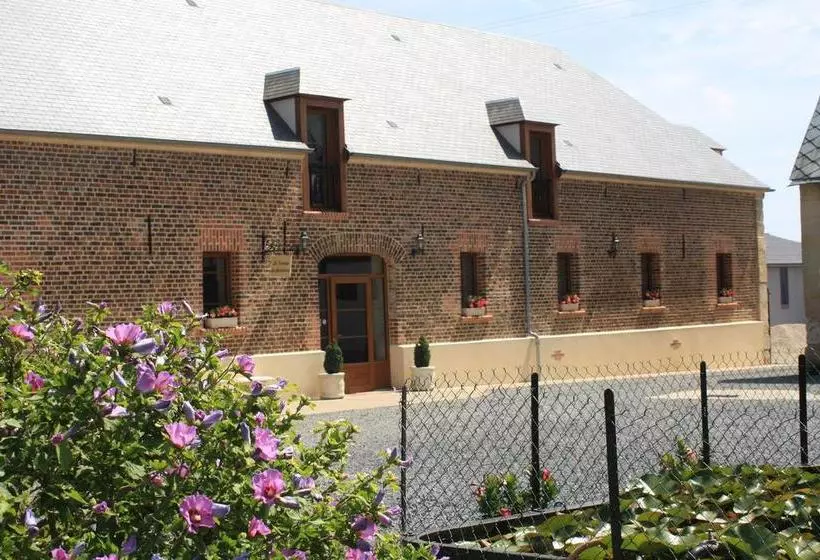 Aamiaismajoitus (B&B) La Grange De Boulaines