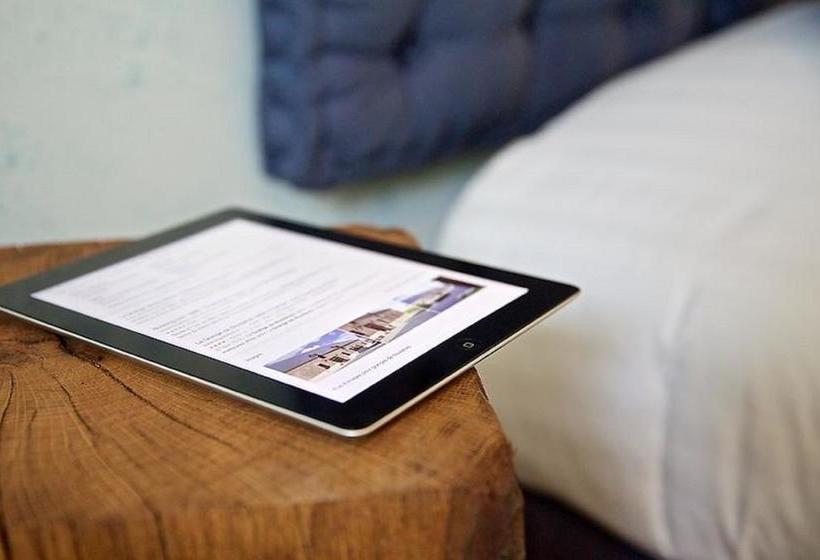 住宿加早餐  La Grange De Boulaines