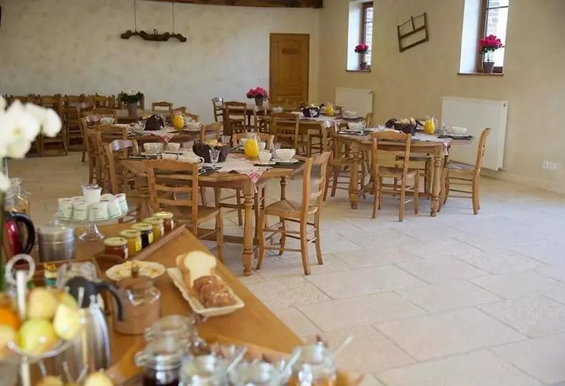 Aamiaismajoitus (B&B) La Grange De Boulaines