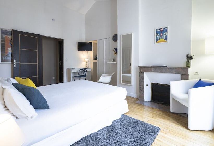 تختخواب و صبحانه La Maison De Marc