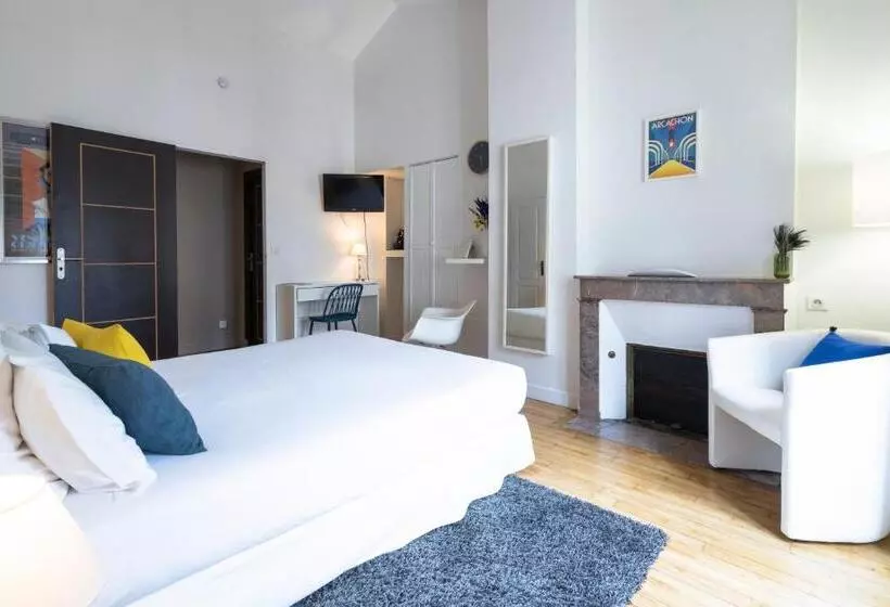 تختخواب و صبحانه La Maison De Marc
