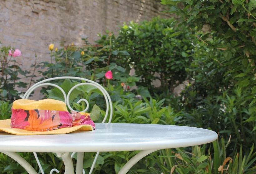 住宿加早餐  La Roseraie