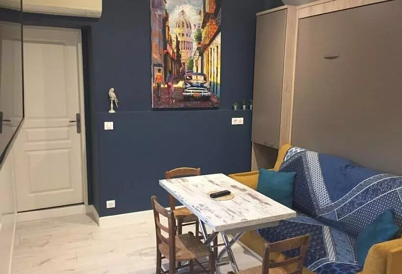 Aamiaismajoitus (B&B) Chambres D Hôtes Le Petit Nailly