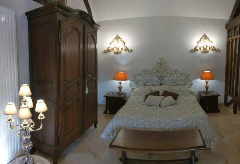 تختخواب و صبحانه Le Relais De La Tour