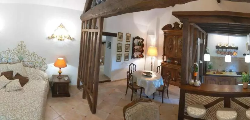 تختخواب و صبحانه Le Relais De La Tour