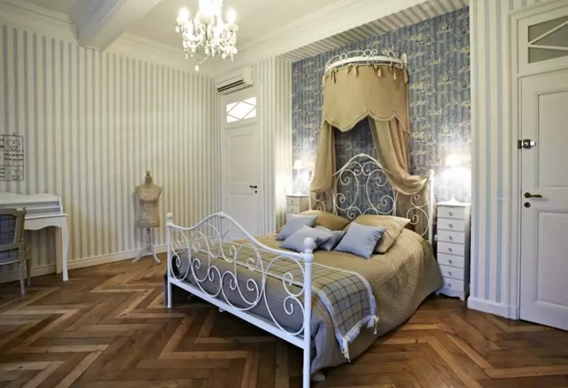 ベッドアンドブレックファースト Maison D Hôtes Les Jardins De Mazamet