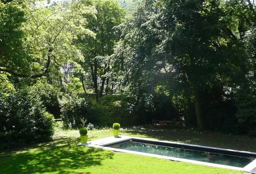 ベッドアンドブレックファースト Maison D Hôtes Les Jardins De Mazamet