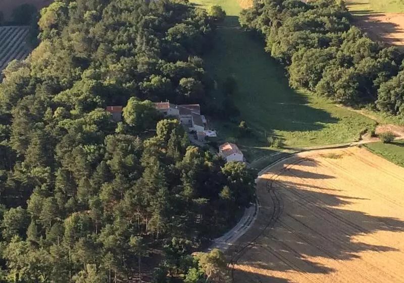 Aamiaismajoitus (B&B) Les ânes De Forcalquier