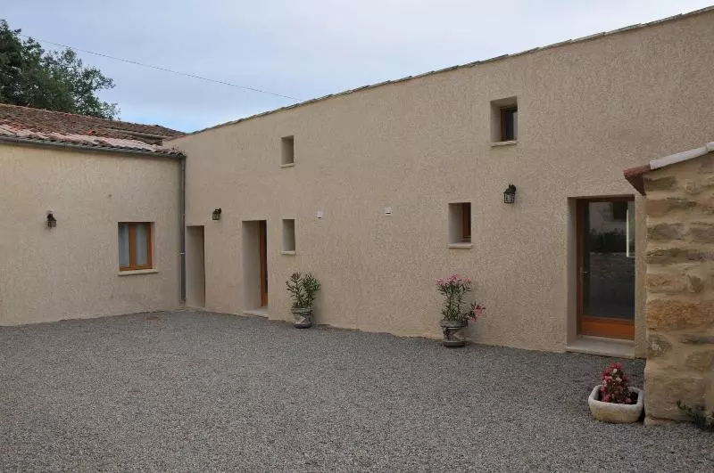 Aamiaismajoitus (B&B) Les ânes De Forcalquier