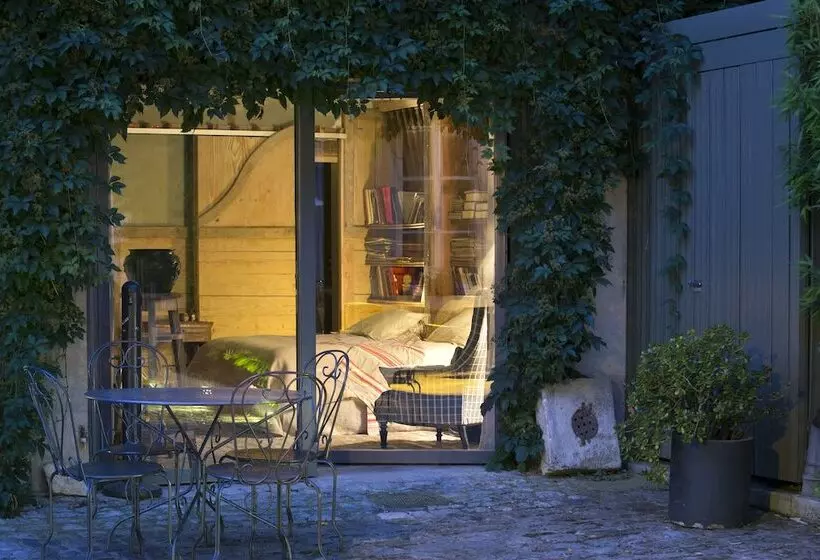 تختخواب و صبحانه Maison D Hote De Myon