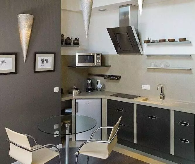 تختخواب و صبحانه Maison D Hote De Myon