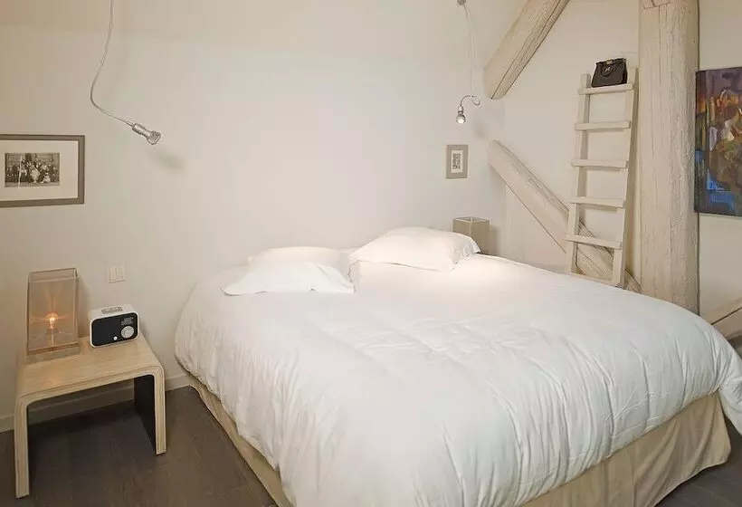 تختخواب و صبحانه Maison D Hote De Myon