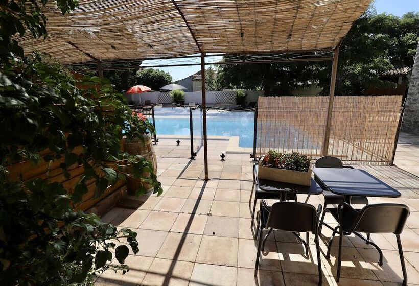 مبيت وإفطار Maison De Margot