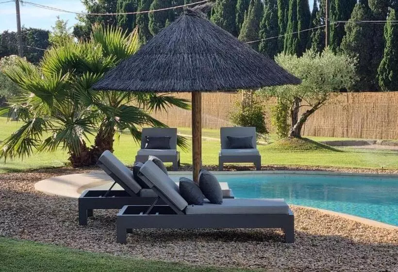 Aamiaismajoitus (B&B) Mas Paloma