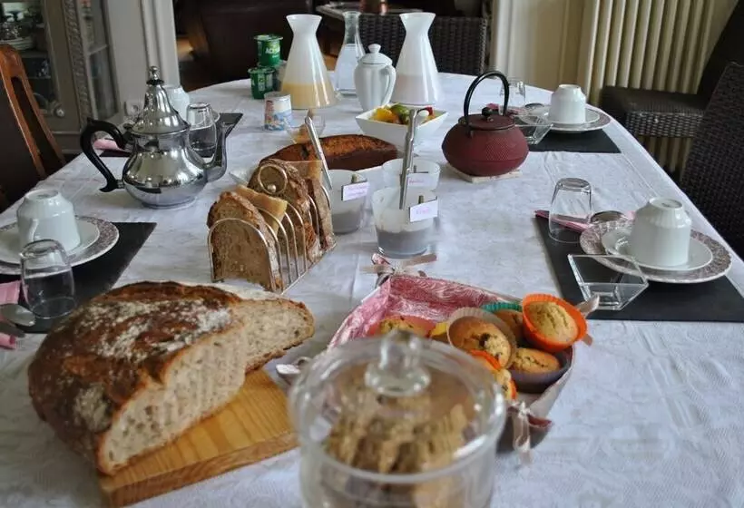 Aamiaismajoitus (B&B) Villa Hortebise