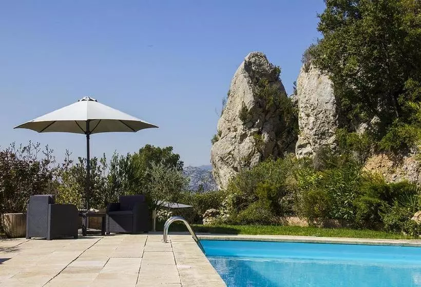 Aamiaismajoitus (B&B) Villa Manon