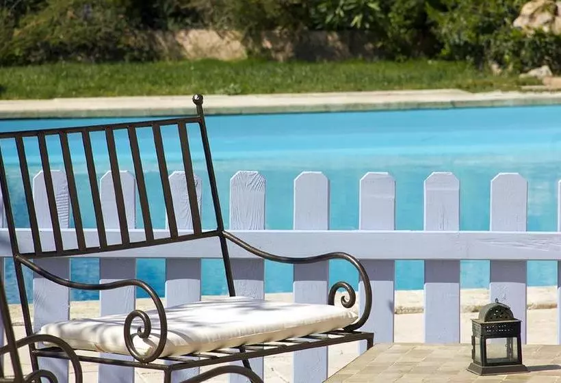 Aamiaismajoitus (B&B) Villa Manon