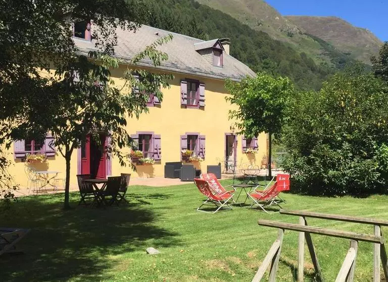ホテル Gite Auberge Les Cascades