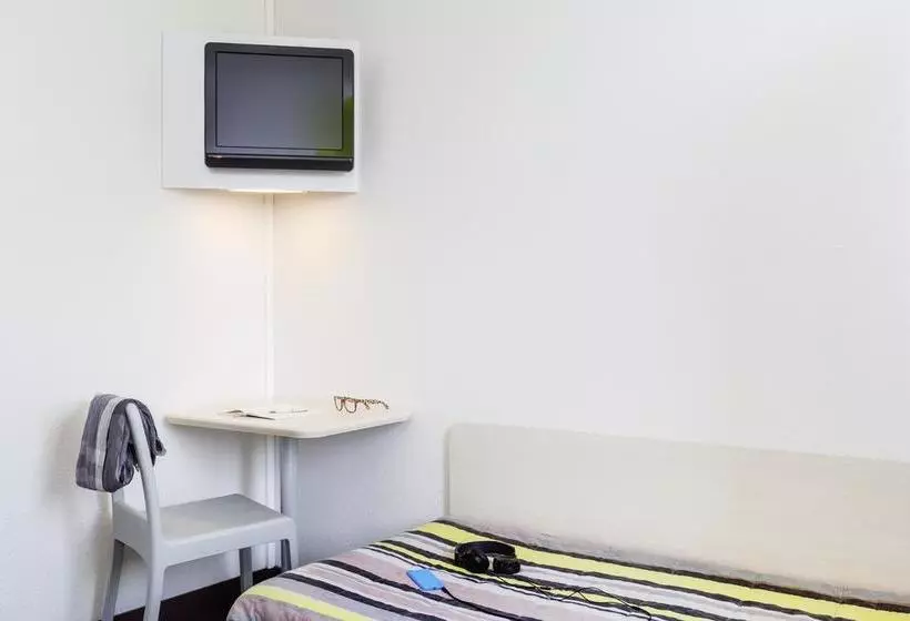 Hotelli First Eco Savigny Villemoisson Centre Commercial Carrefour