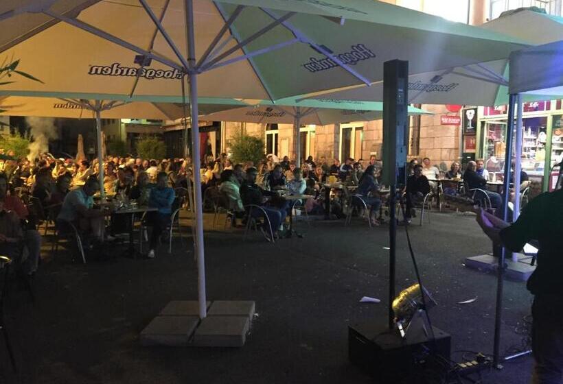 בית מלון כפרי Hôtel Café Les Fleurs