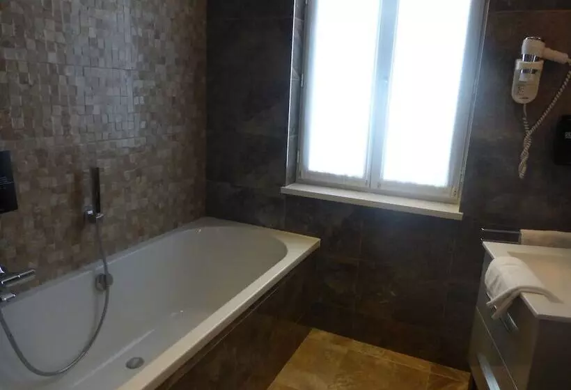 Otel Hôtel Spa Thermalia