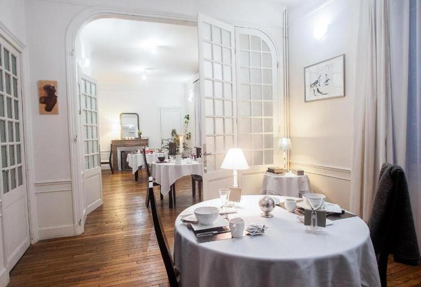 住宿加早餐  Au Fil De Troyes