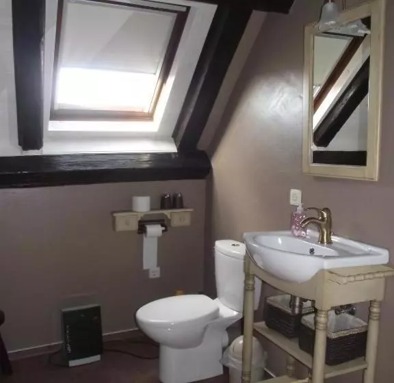 ベッドアンドブレックファースト Chambre D'hôte Au Grenier D'abondance