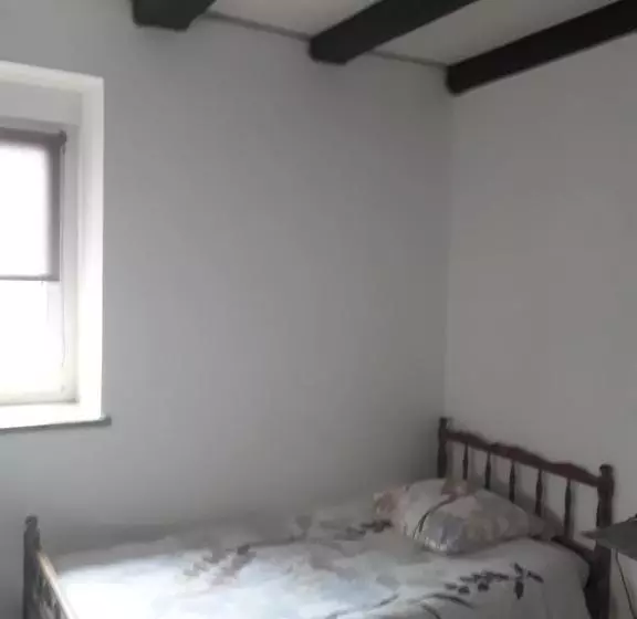 ベッドアンドブレックファースト Chambre D'hôte Au Grenier D'abondance
