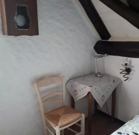 ベッドアンドブレックファースト Chambre D'hôte Au Grenier D'abondance
