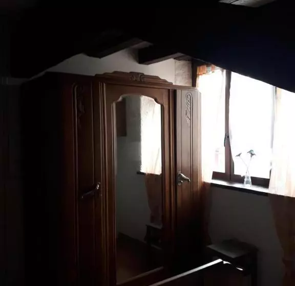 ベッドアンドブレックファースト Chambre D'hôte Au Grenier D'abondance