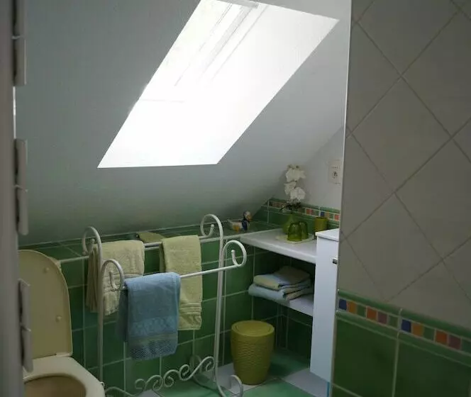 ベッドアンドブレックファースト Chambres D Hôtes La Loubatais