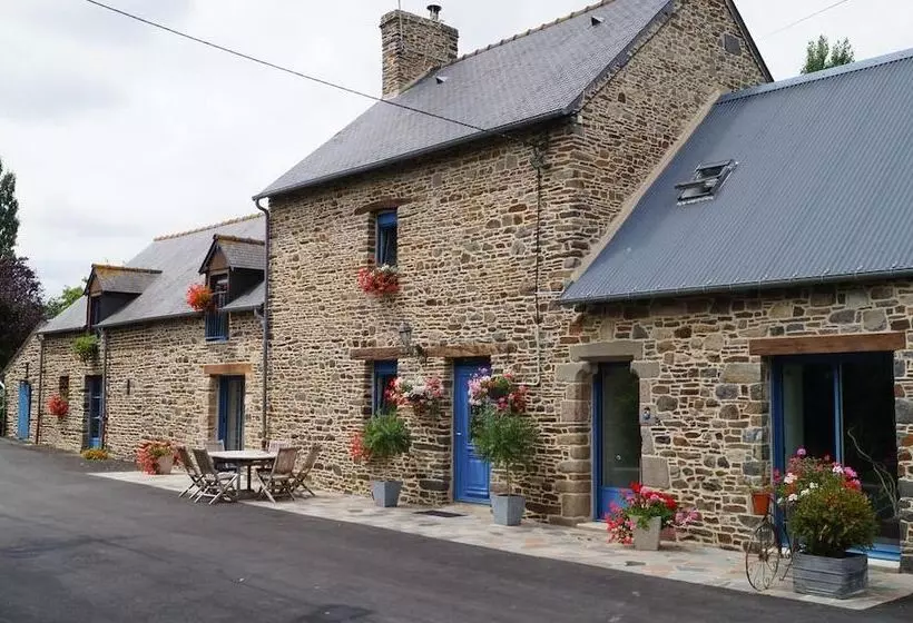ベッドアンドブレックファースト Chambres D Hôtes La Loubatais