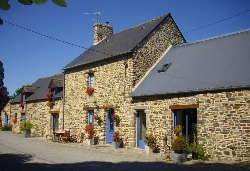 ベッドアンドブレックファースト Chambres D Hôtes La Loubatais
