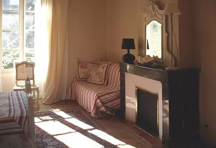 ベッドアンドブレックファースト Chambres D Hôtes Saintsauveur