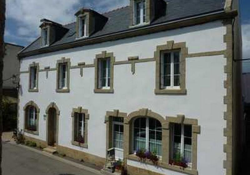 住宿加早餐  Chambres De La Ville D Ys